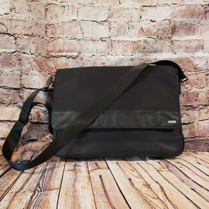 Calvin Klein Messenger bag